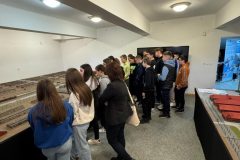 IMG-0aad2a5065ef7ed96eb9cf7939864435-V