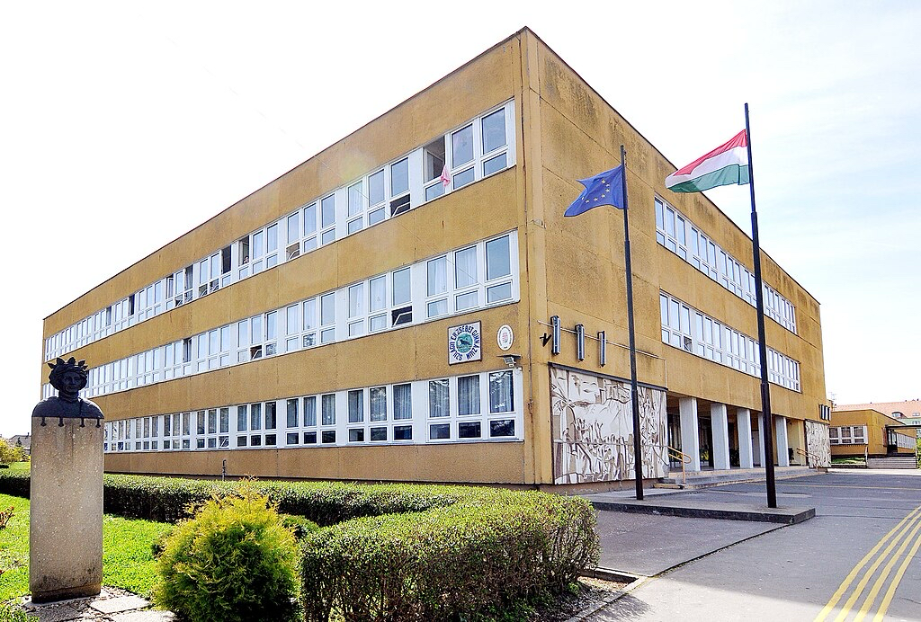 Naše štrnáste podujatie sa uskutoční v Egeri, v budove Egri Szilágyi Erzsébet Gimnázium és Kollégium.